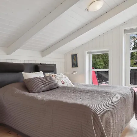 Ferienhaus Gorgeous In With Sauna Jerup