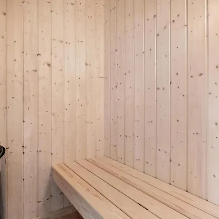 Ferienhaus Gorgeous In With Sauna *